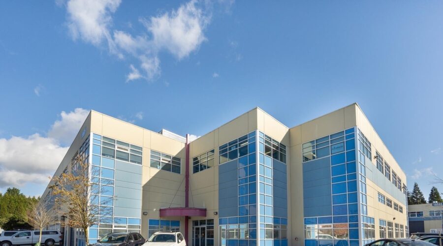 231-18525-53-avenue-surrey-C8063872-1-p